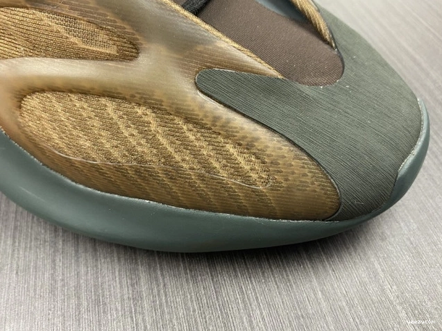 Adidas Boost V3 Copfade GY4109 700 Yeezy 0719